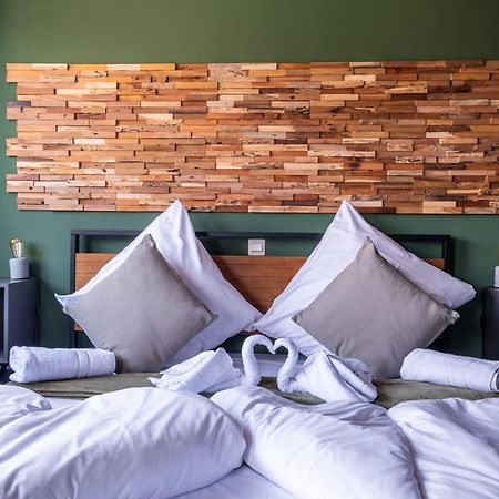 Studio Fayence - Emma, Netflix, Wifi, Workspace Karlsruhe Eksteriør billede