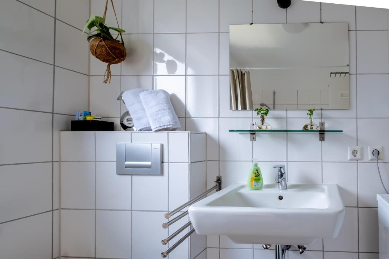 Studio Fayence - Emma, Netflix, Wifi, Workspace Karlsruhe Eksteriør billede